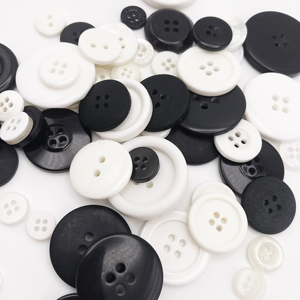 Black & White Button Mix