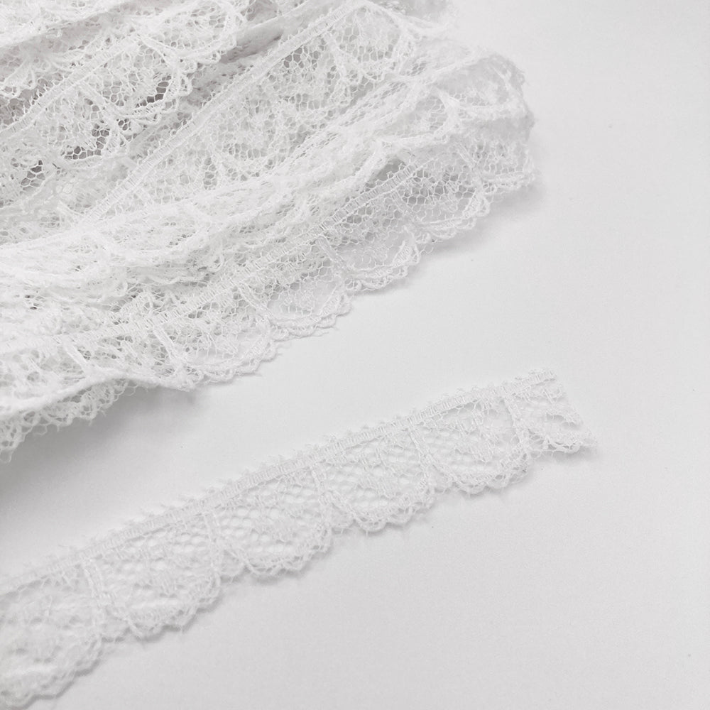 5/8" White Scalloped Lace