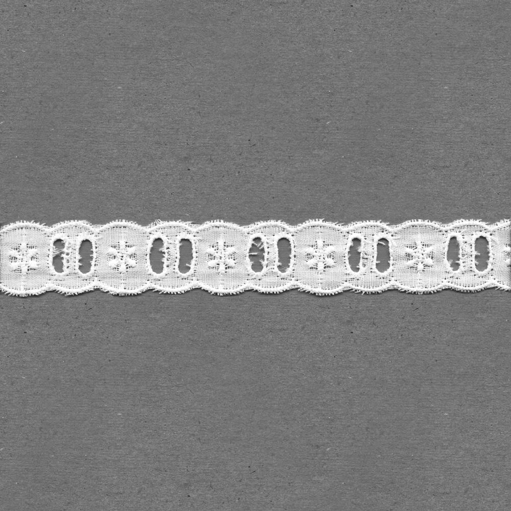 1/2" White Beading Eyelet